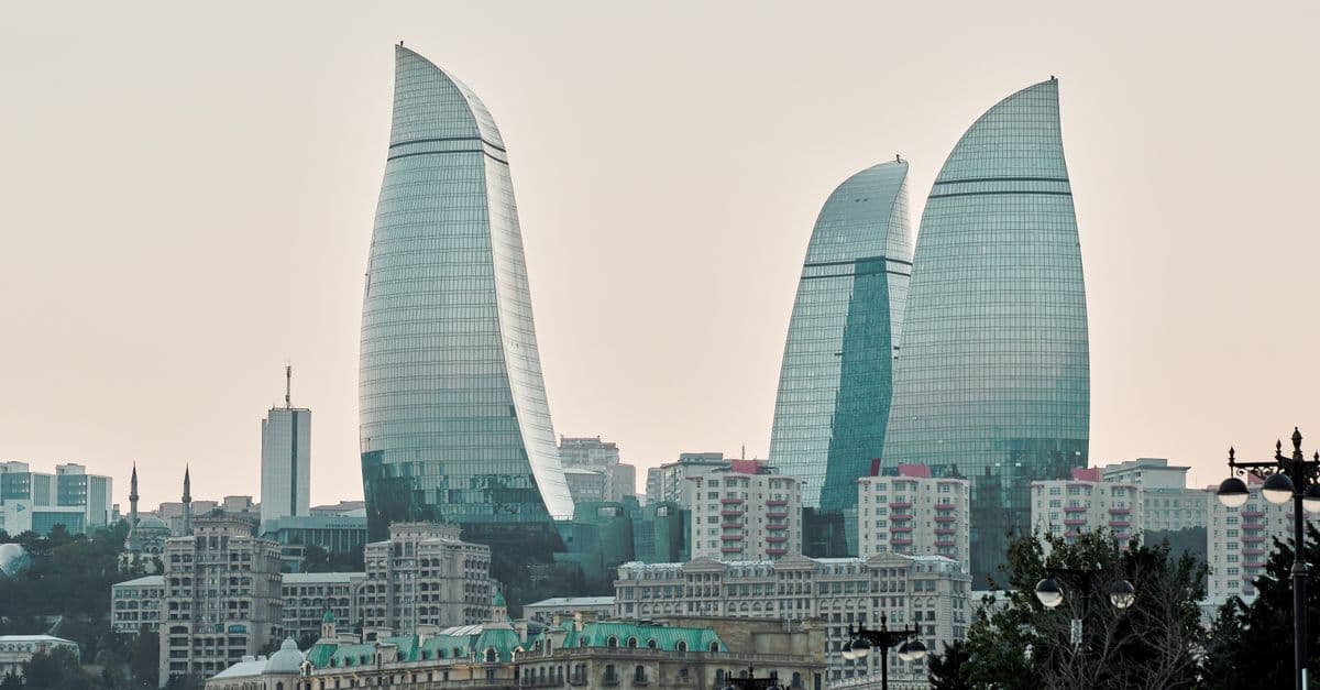About baku-gyd-international-airport.com