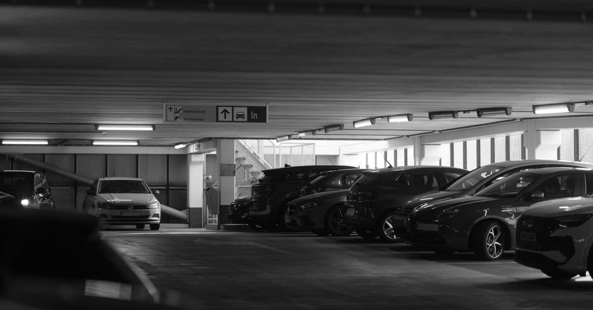 Baku Airport Parking (GYD): Options & Tips